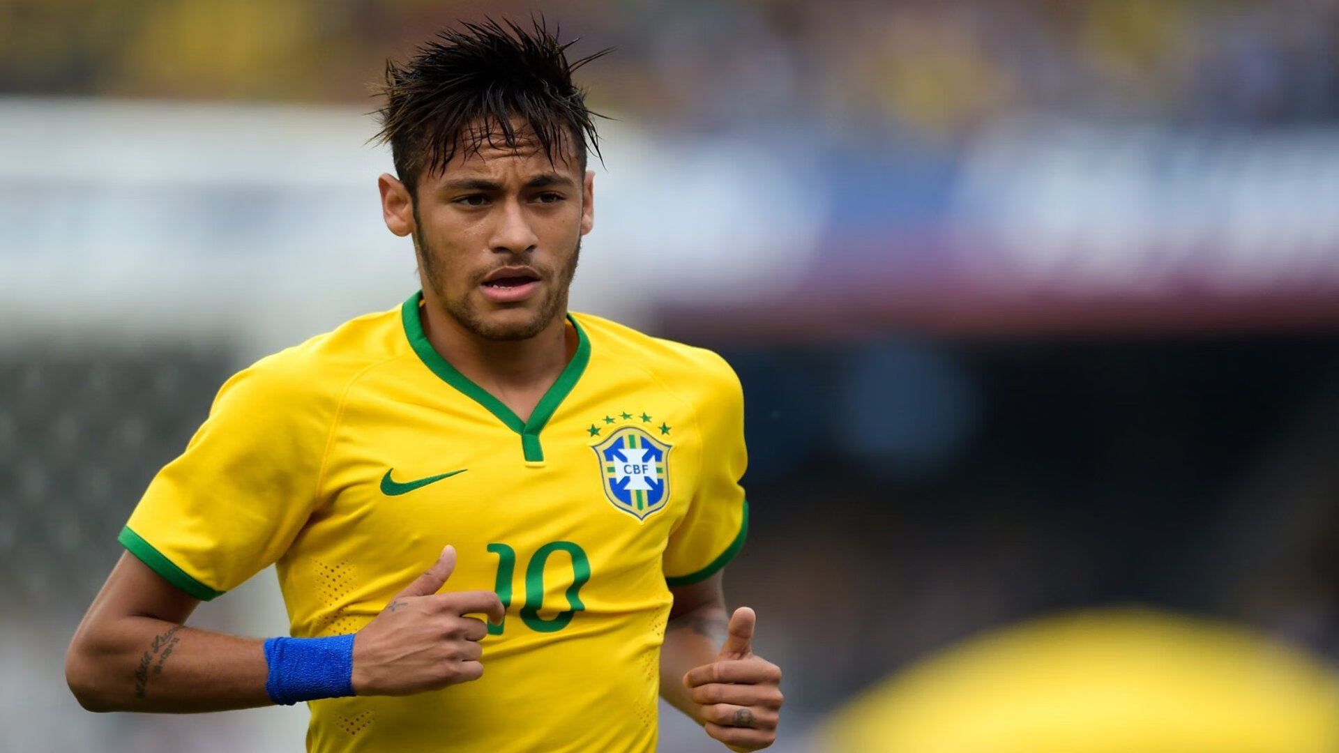 克罗地亚马术协会与国际马术联合会合作，举办国际马术交流活动，促进技术交流。